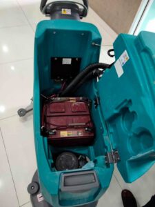 บริการเปลี่ยนแบตเตอรี่ รถขัดพื้น TENNANT